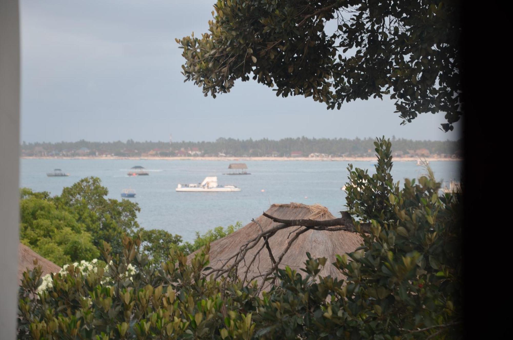 Tamarind Beach Bungalow Lembongan Dış mekan fotoğraf