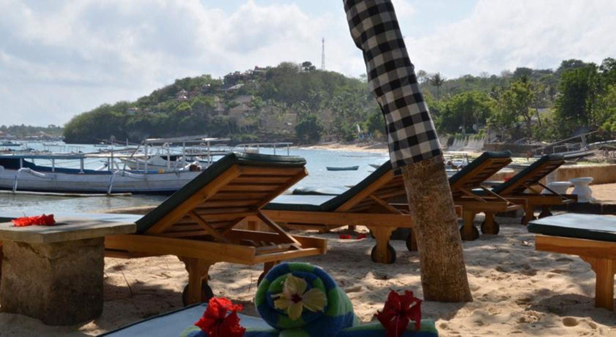 Tamarind Beach Bungalow Lembongan Dış mekan fotoğraf